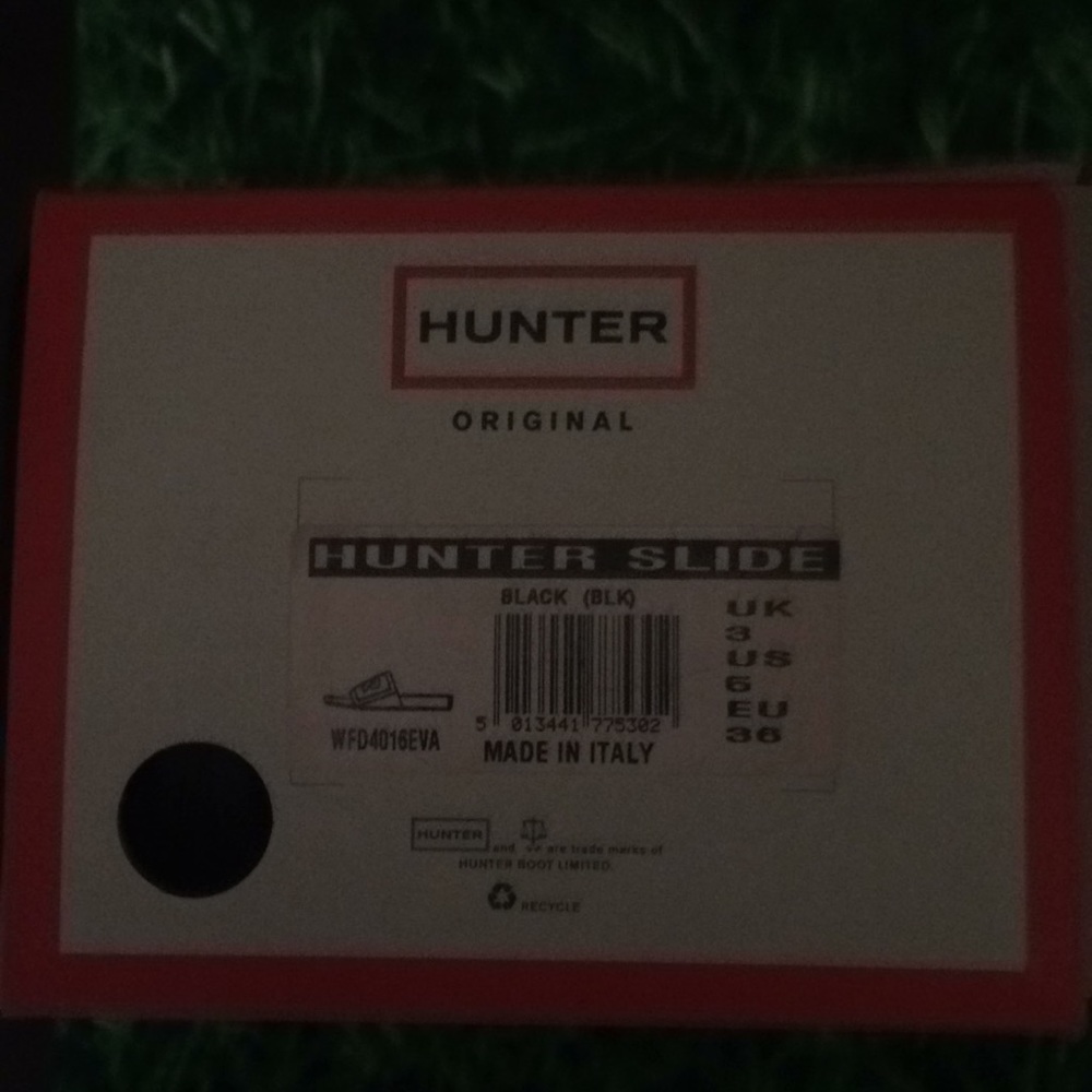 Hunter Slides - Picture 5 of 8